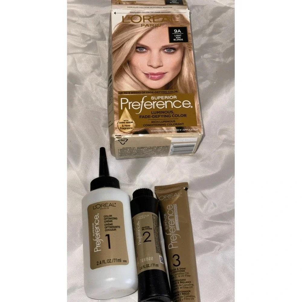 L'Oreal Paris Superior Preference  9a Light Ash Blonde Hair Color